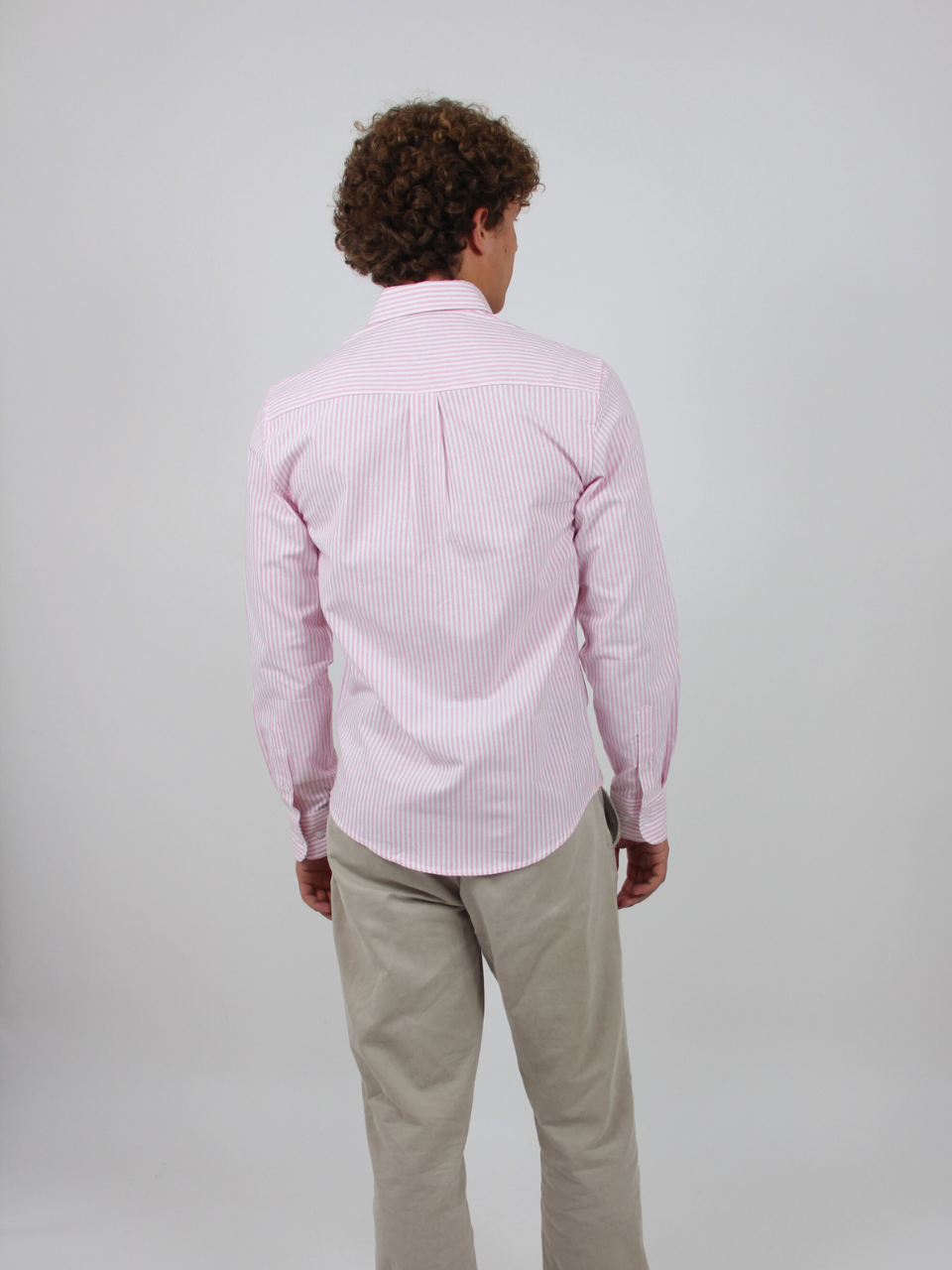 Pinkes Oxford-Hemd mit Dackel-Stickerei, Rückansicht